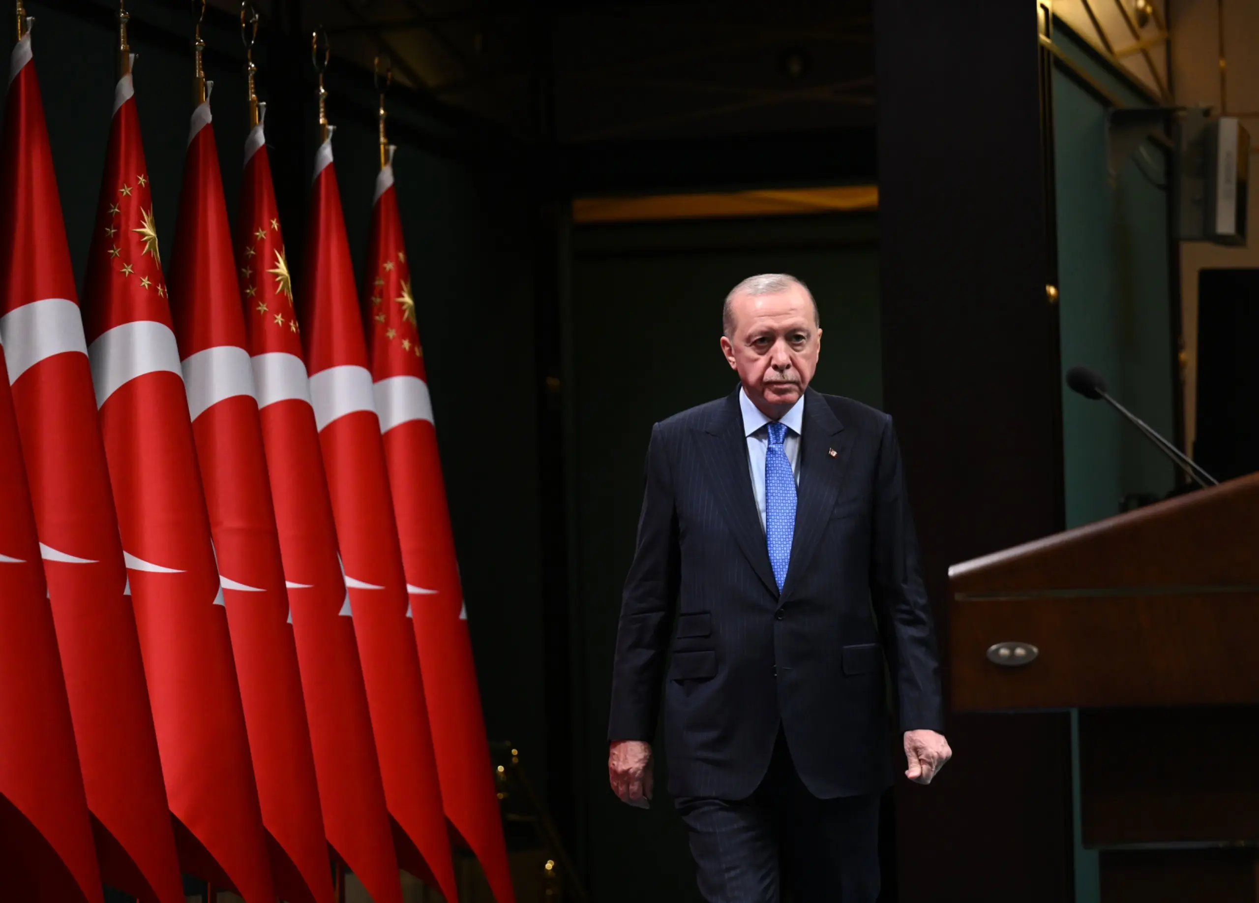 “Türkiye, bölgesinin en istikrarlı ülkesi olarak adından söz ettirmektedir”