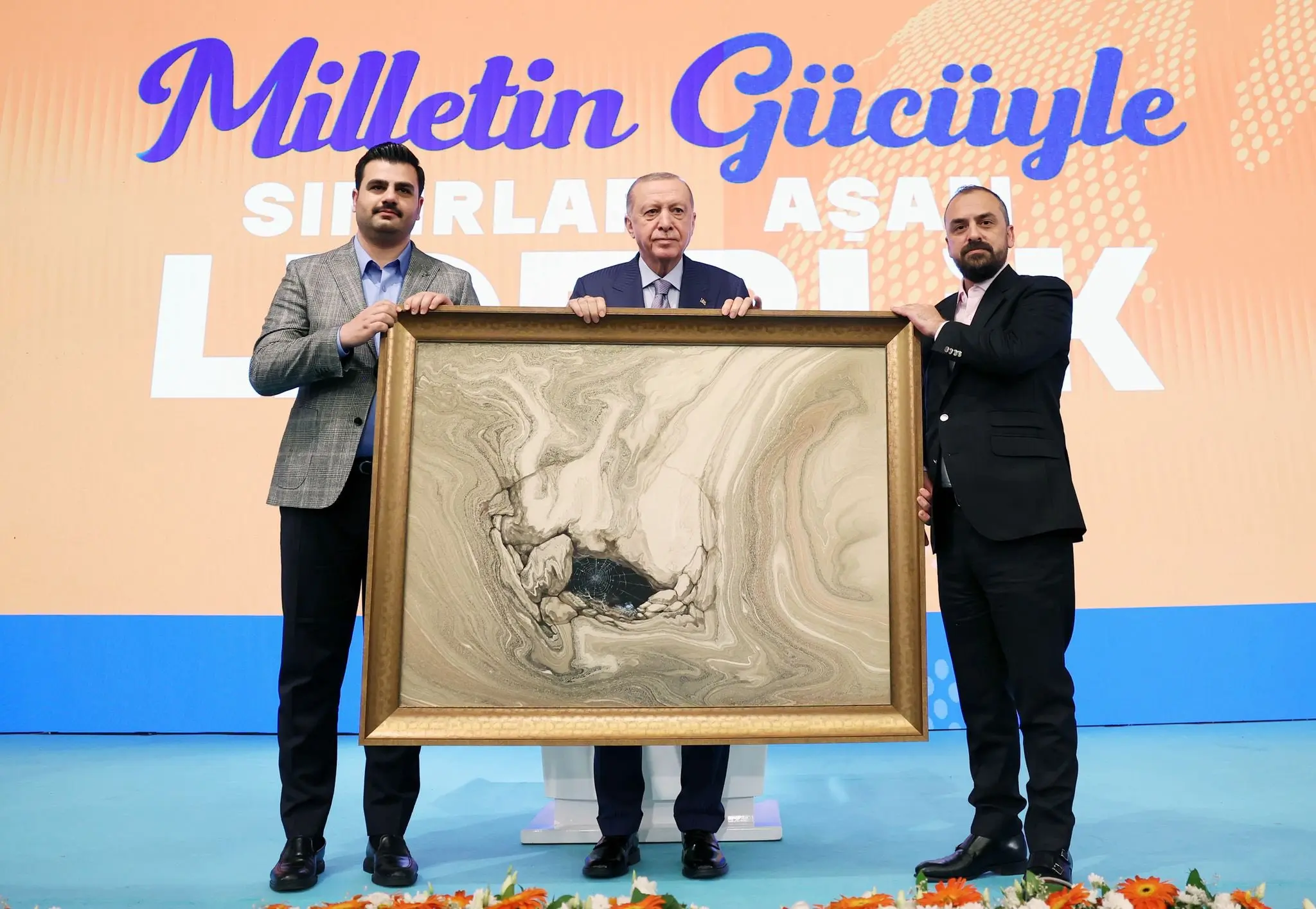 “Ülkemizin önünde yeni bir dönemin kapıları aralanıyor”